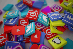 5 Tools Every AI Social Media Manager Need
